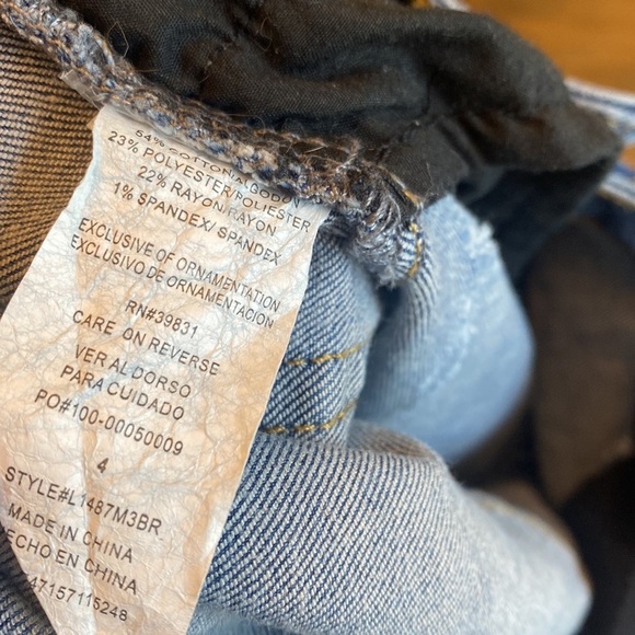 Wit & Wisdom straight leg medium was distressed denim jeans size 4 - Picture 5 of 6